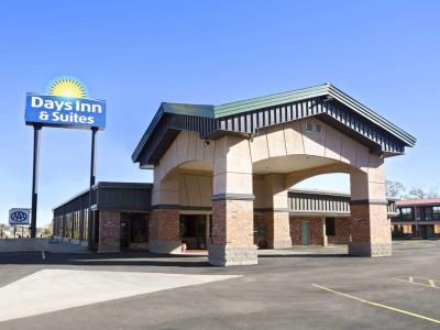 Days & By Wyndham 3*